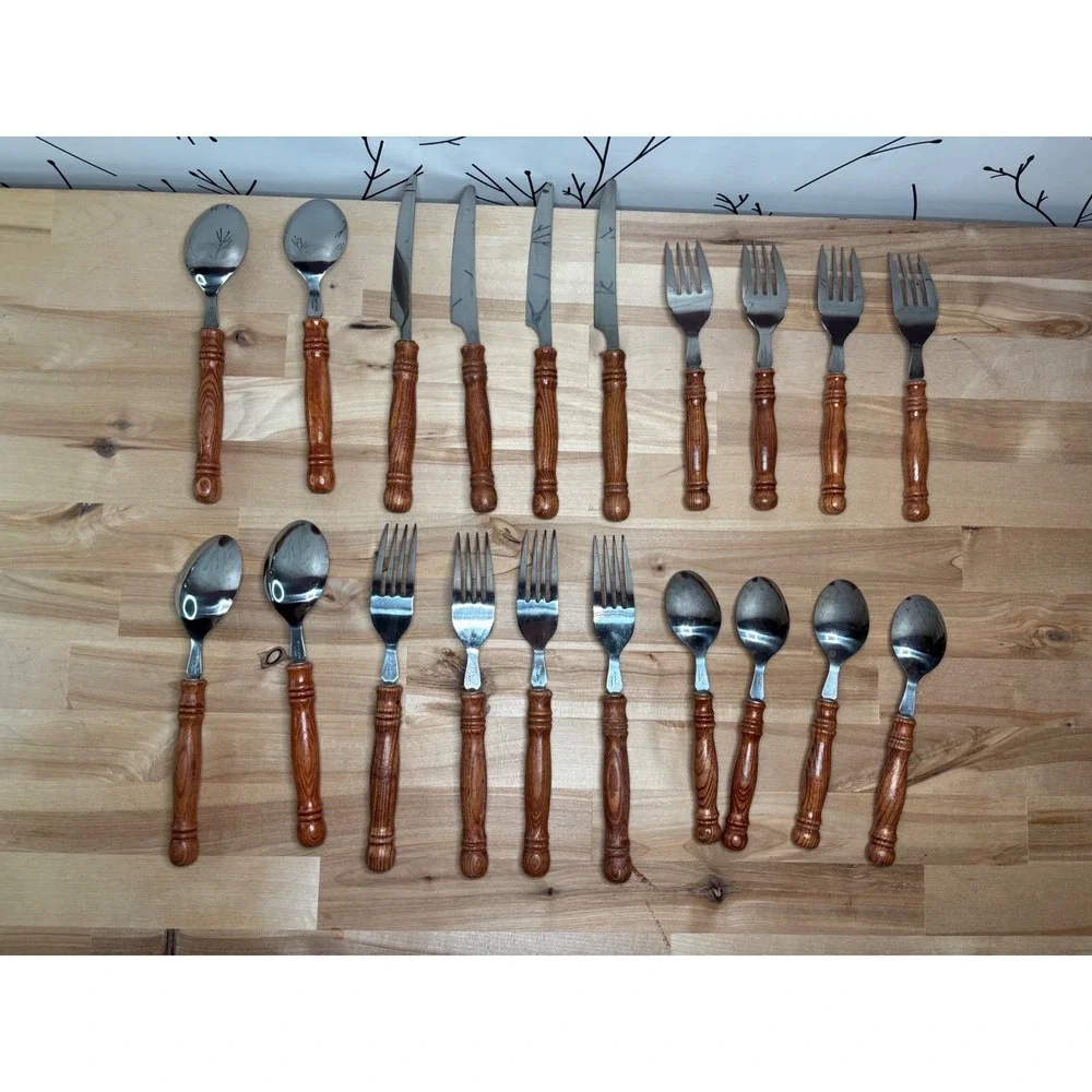 Vintage 20pc Stainless Taiwan Flatware Set Faux Wood Grain Handles Brown Rustic